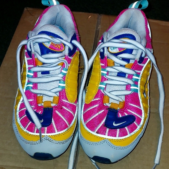 Nike Other - A pair of Airmax